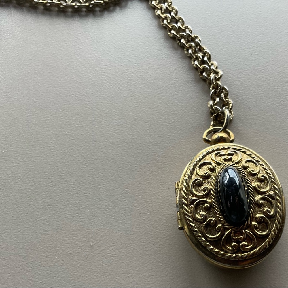 Vintage Avon solid perfume Gold Locket Necklace with Black Stone - Women Jewelry